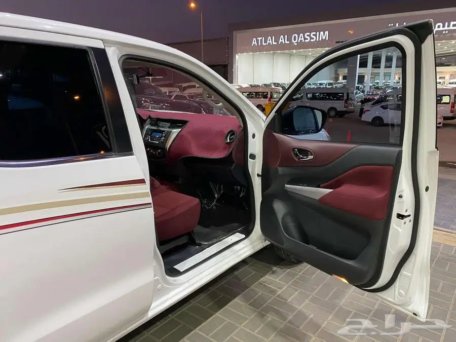 نيسان نافارا 2016 ابيض ماشيه 65000كم 29