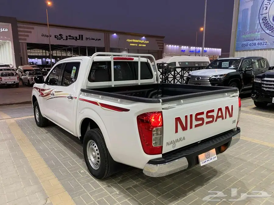 نيسان نافارا 2016 ابيض ماشيه 65000كم 23