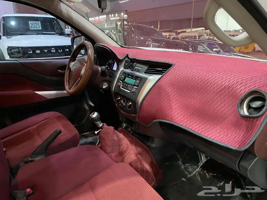نيسان نافارا 2016 ابيض ماشيه 65000كم 9