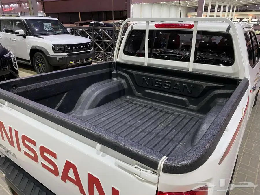 نيسان نافارا 2016 ابيض ماشيه 65000كم 17