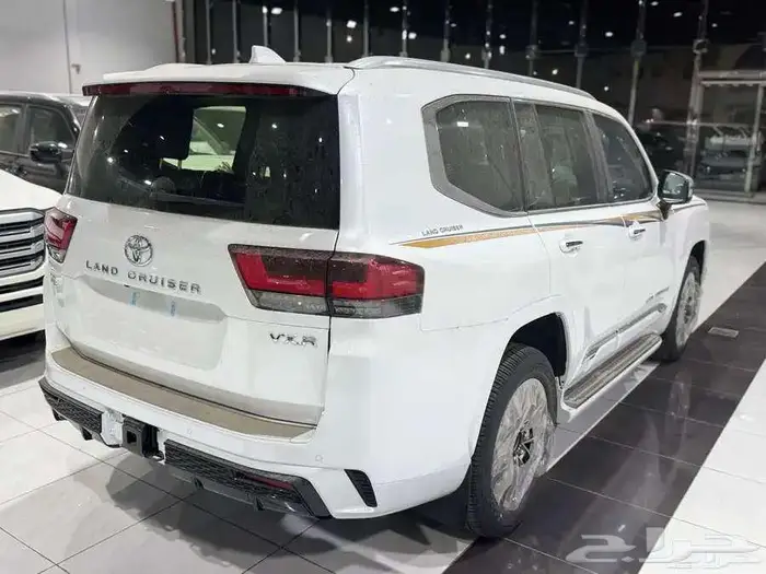 في اكس ار 2025 بريمي فل كامل توين تيربو اللون اسود 9