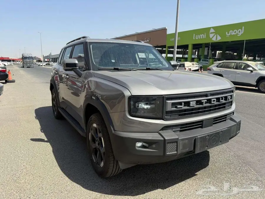 جيتور T1 لاكجري 2025 11