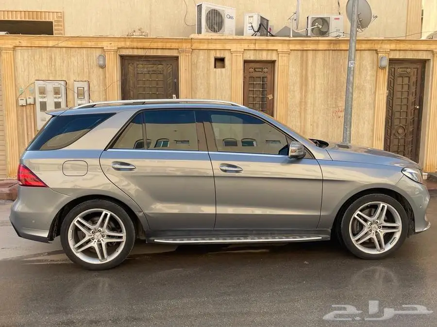 مرسيدس GLE 400 موديل 2016 9