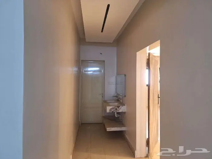 شقه عزاب للايجار 3