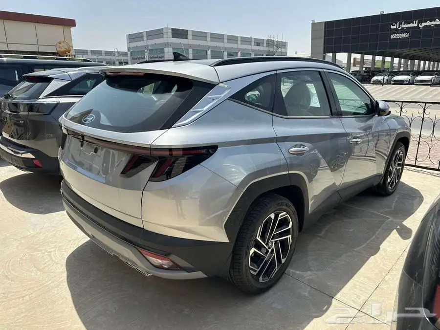 توسان بريميوم 2025 2