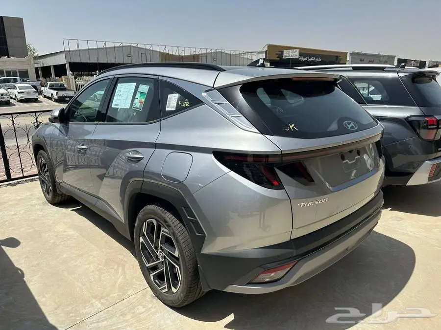 توسان بريميوم 2025 3