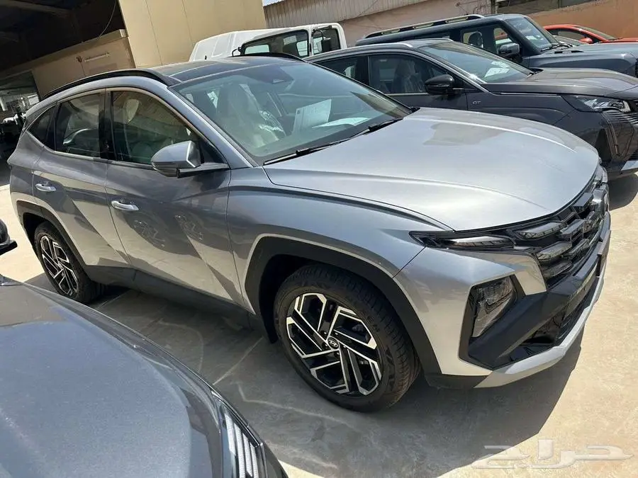 توسان بريميوم 2025 1