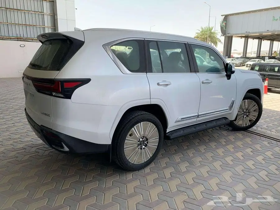 لكزس LX600 BB موديل 2024 - خليجي 4