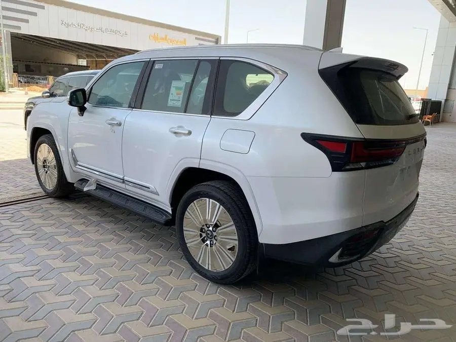 لكزس LX600 BB موديل 2024 - خليجي 3
