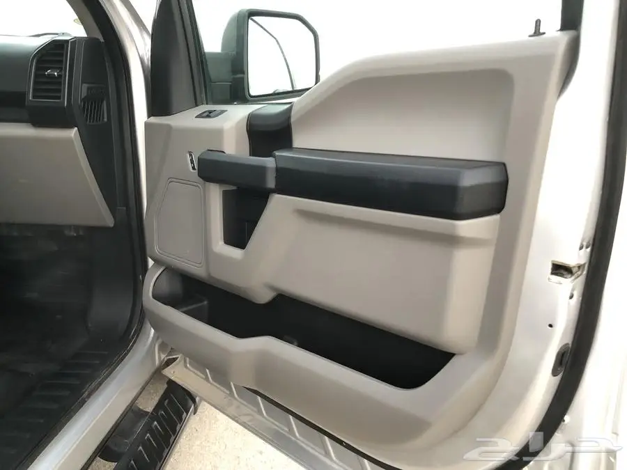 فورد F150 غماره 2018 دبل 6سلندر ممشي قليل مخزنه81 ألف 21