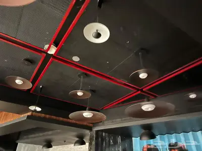 لمبات كهربائيه. استاند حديد ديكورات. حديد شبك ديكور ف السق 0