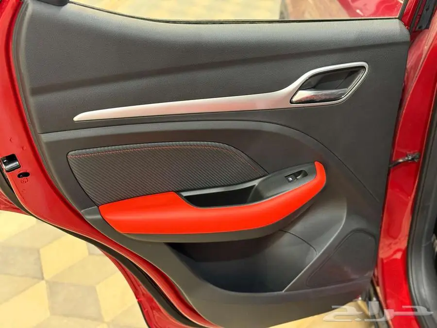 ام جي ZS 2024   استهلاك قليل   تصميم شبابي ومواصفات مميزة 11