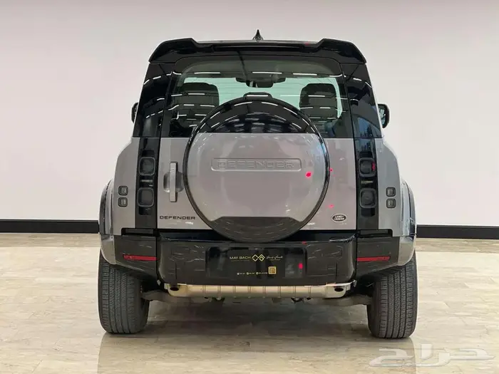 Defender 110 v4 2023 saudi 4