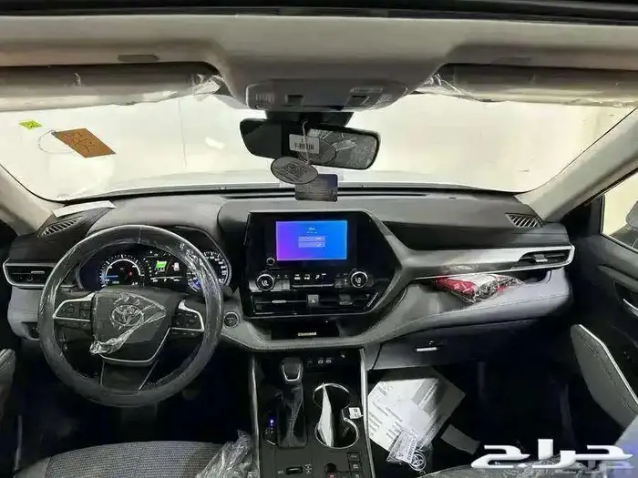 تويوتا هايلاندر GLE هايبرد 2025 3