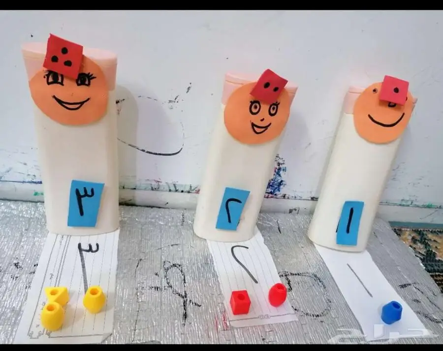 معلمة تأسيس وصفوف أولية 3