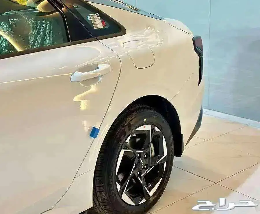 كيا K5 استاندر مطور 2025 3