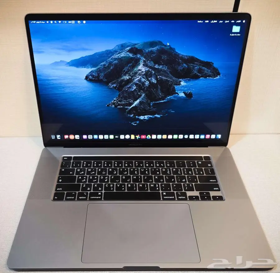 (Macbook pro i9 (16-inch 2
