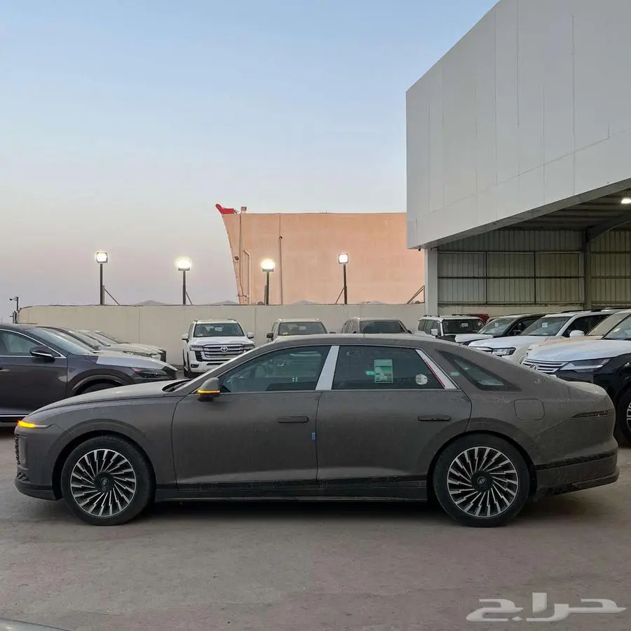 هونداي ازيرا كلاجرافي 2025 6