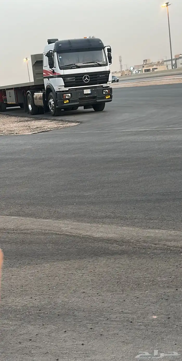 تريله سطحه للايجار لاي اتجاه 0