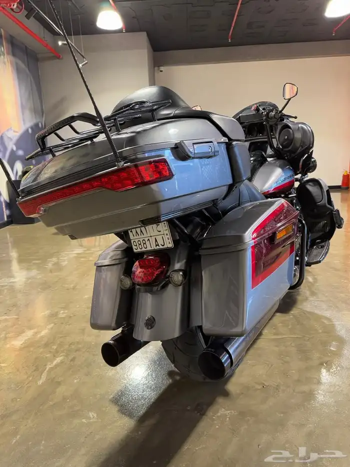هارلي FLHTKSE CVO ULTRA LIMITED 2019 6