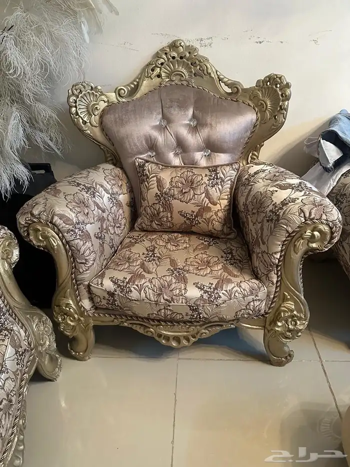 طقم كنب مجالس فخمة 3