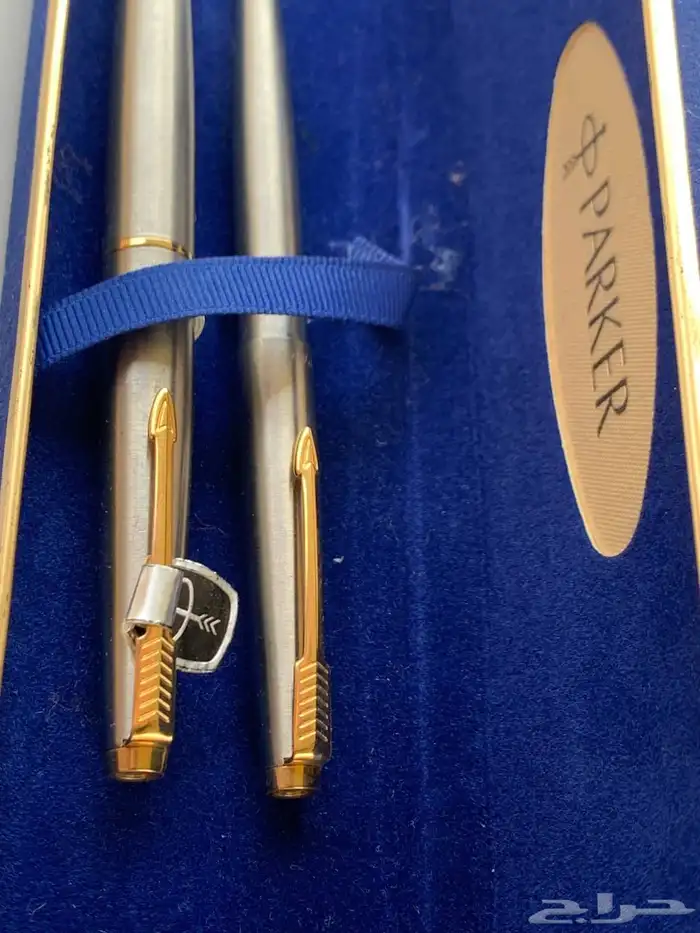 طقم اقلام باركر 45 فضي ريشه ذهب عيار 10K 1