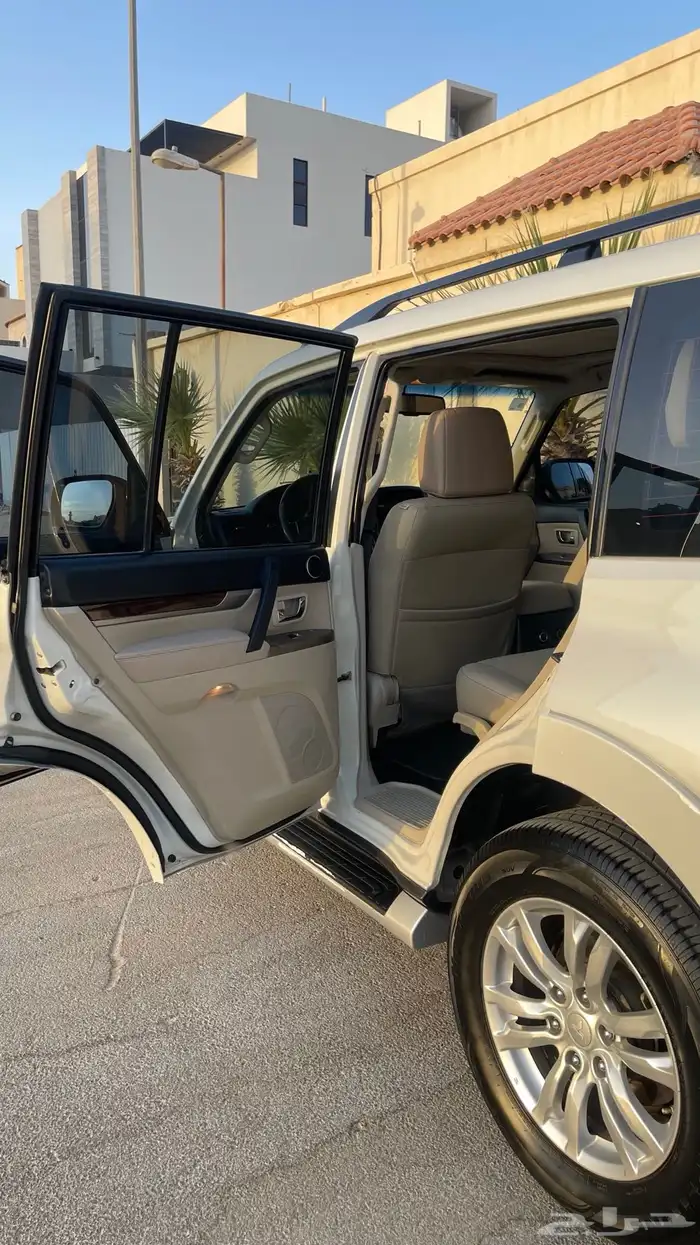 باجيرو 2016 مكينة كبيرة فل كامل 3.8 ( تم البيع ) 15