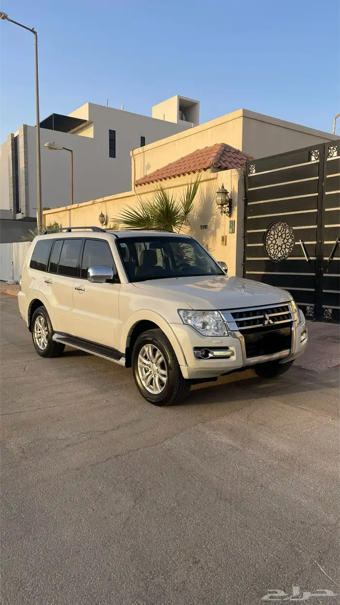 باجيرو 2016 مكينة كبيرة فل كامل 3.8 ( تم البيع ) 2