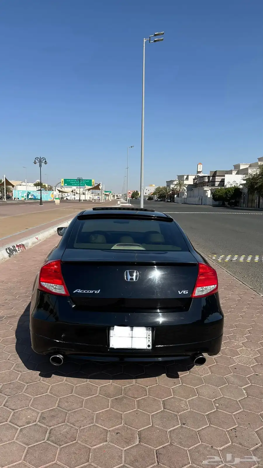 Honda Accord 2011 V6 sports 4