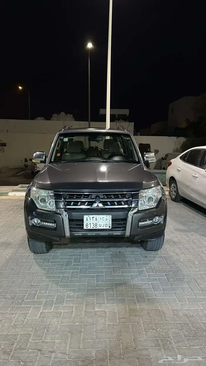 ميتسوبيشي باجيرو 0