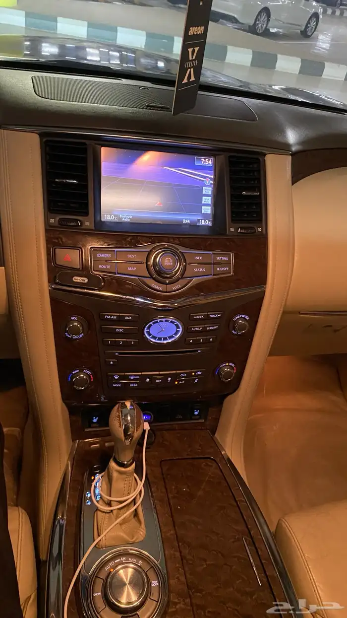 2015 إنفينيتي QX80 للبيع و اقبل بدل المناسب 2