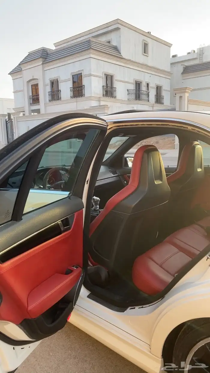 للبيع C63 AMG 2010 12