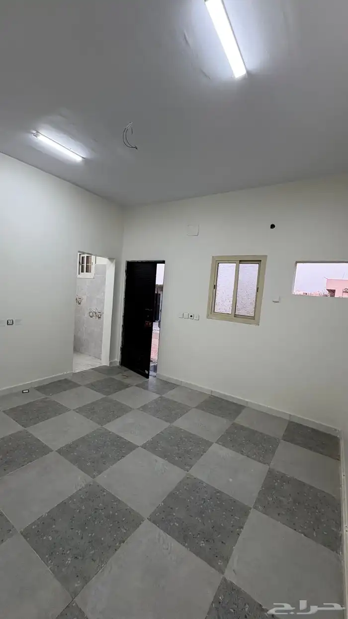6 غرف عزاب كبيرة بحوش خاص مستقل للايجار سكن عمال شركات 11