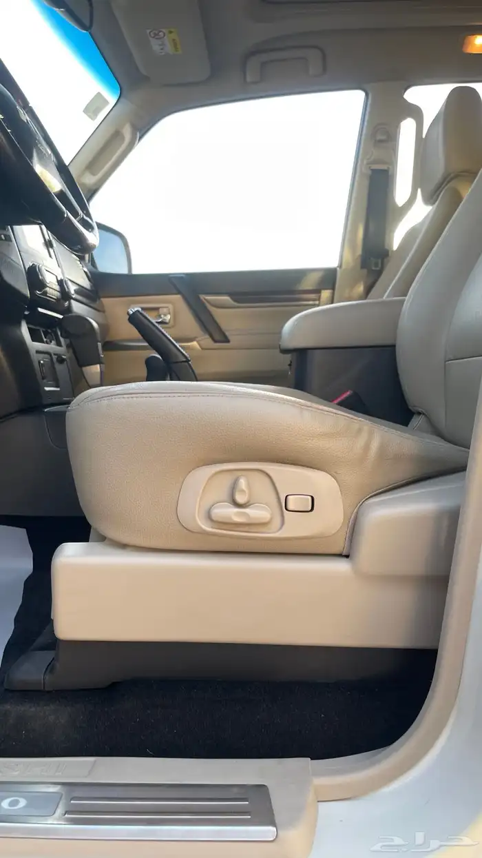 باجيرو 2016 مكينة كبيرة فل كامل 3.8 ( تم البيع ) 40