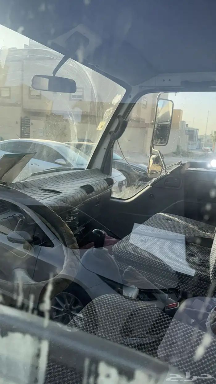دينا 2006حموله 8 طن ونش 3 طن مكيف مفحوص مجدد 6 متر وكاله 5