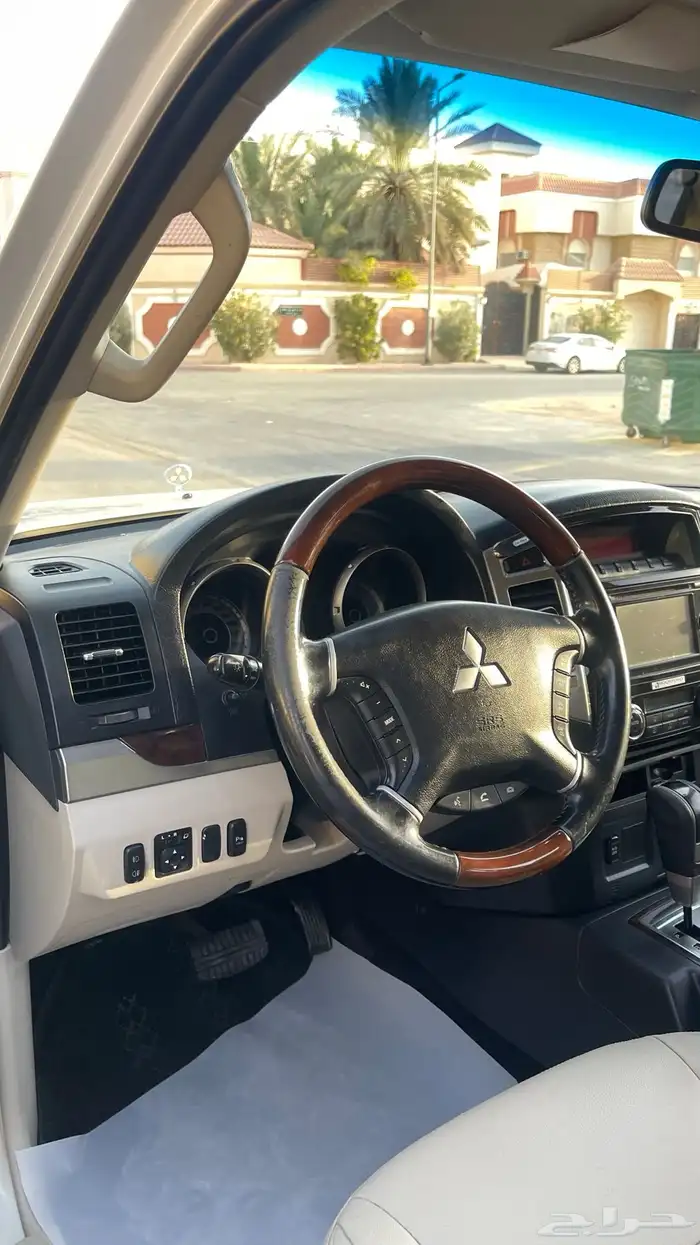 باجيرو 2016 مكينة كبيرة فل كامل 3.8 ( تم البيع ) 38