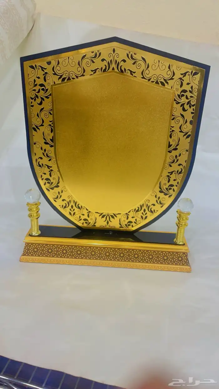 مصنع دروع تذكارية 23