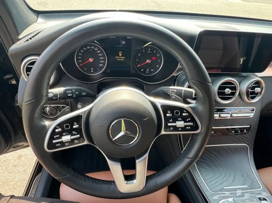 مرسيدس جي ال سي Mercedes Glc-Class GLC 300 AMG موديل 2022 13