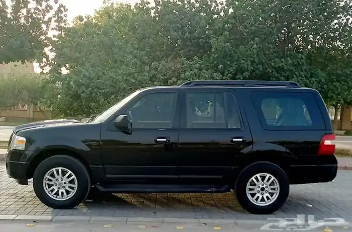فورد اكسبيديشن 2012 XLT على الشرط 4
