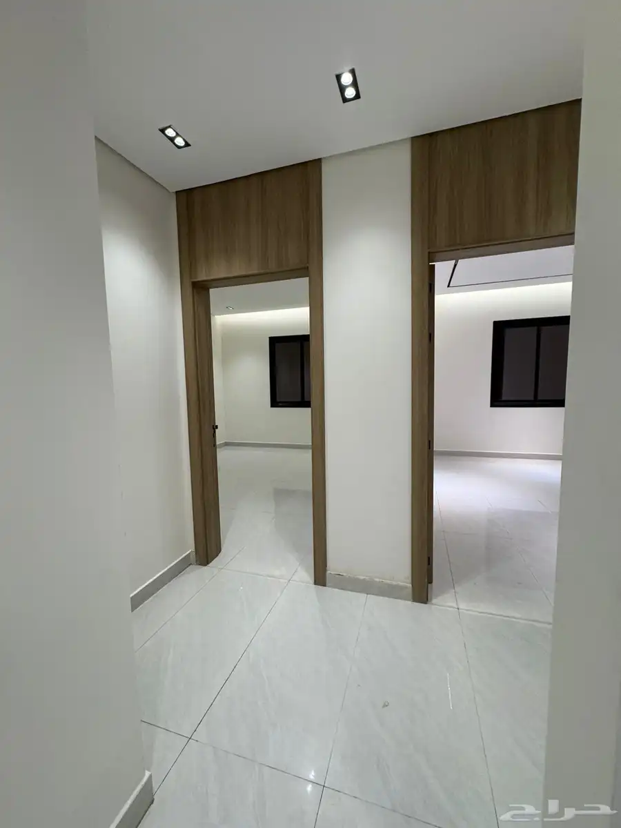 للبيع دور ارضي ودور اول وشقة نمار 3020 33