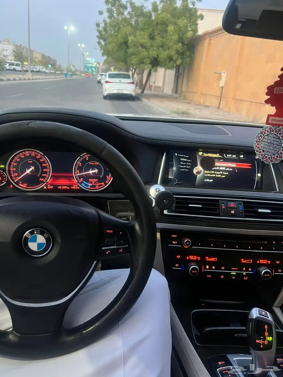 BMW 730li موديل 2015 4