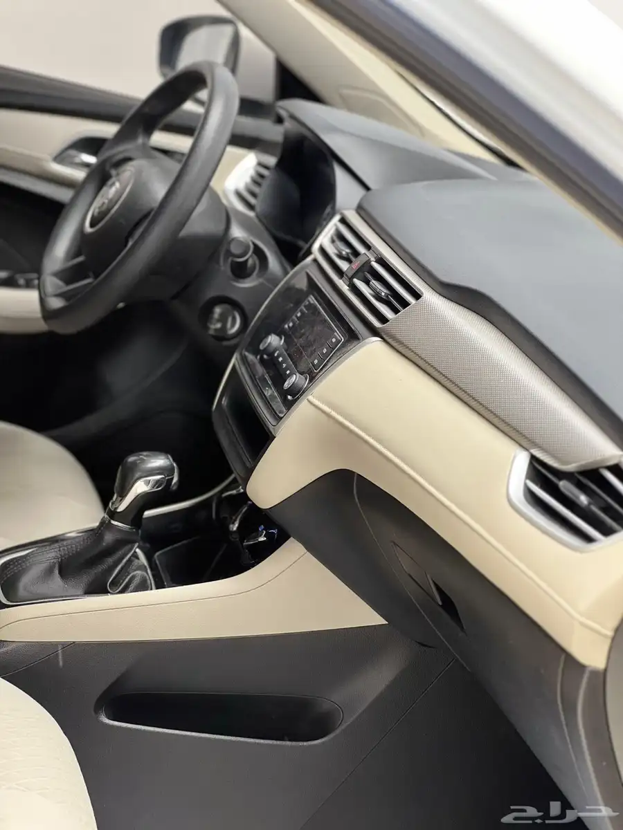 (تم البيع) MG 5 2022( تم البيع) 12
