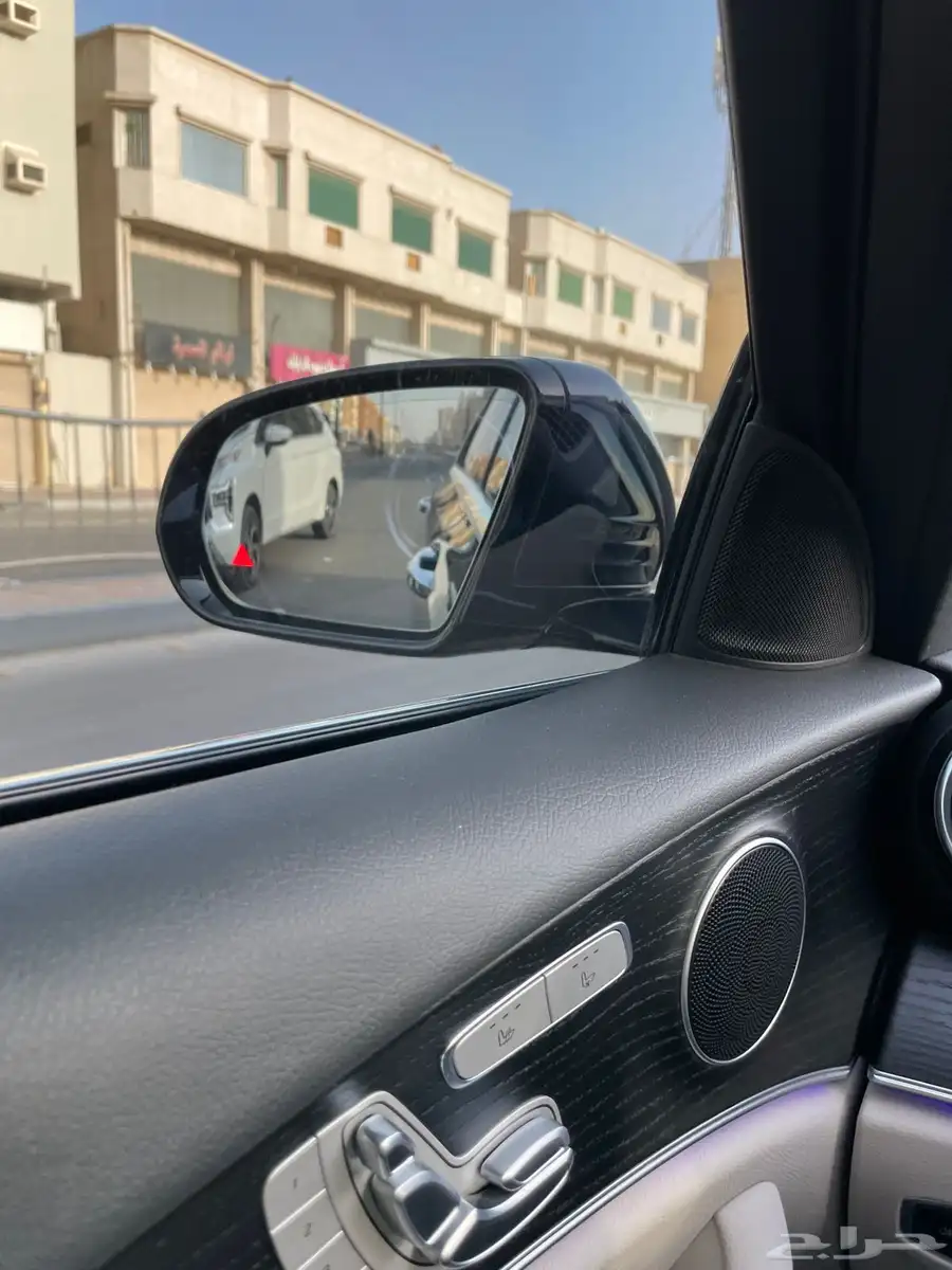 مرسيدس E250 2022 10