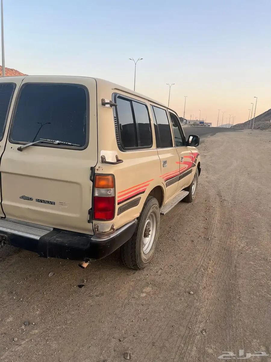 جيب صالون الموديل1992 2