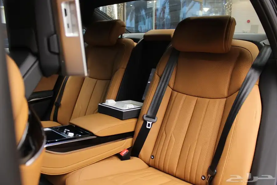 Audi A8L Chrome edition (full option) 2025 NEW 8