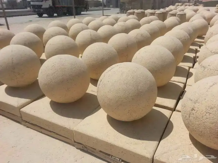 كراسي الحدائق وحاويات النفايات 30
