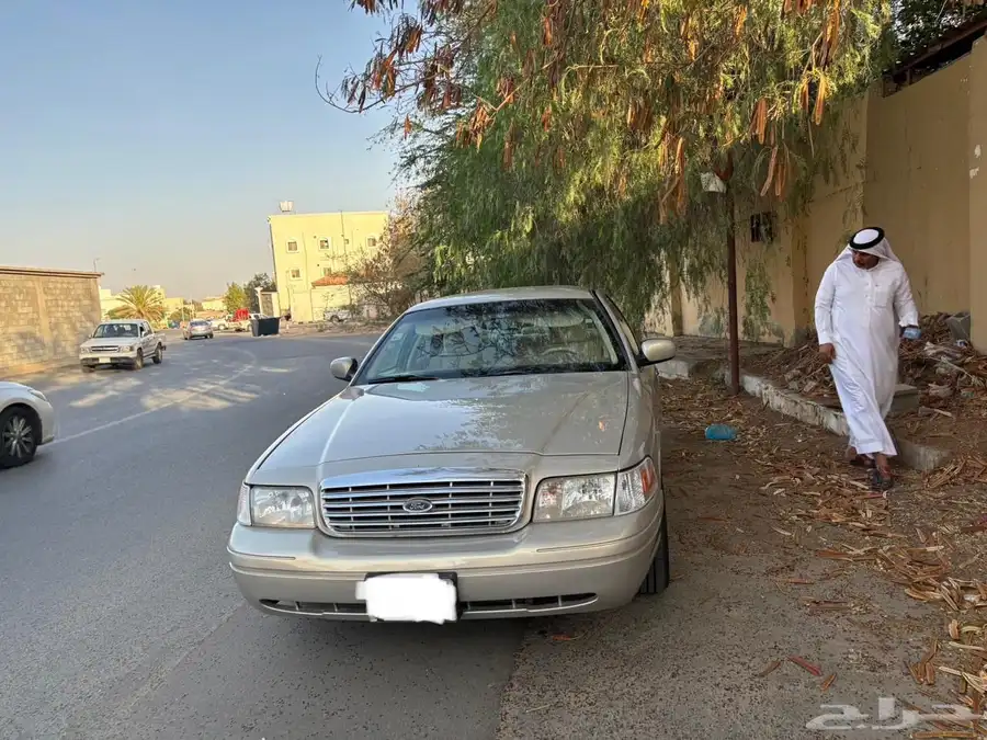 فورد فكتوريا 2