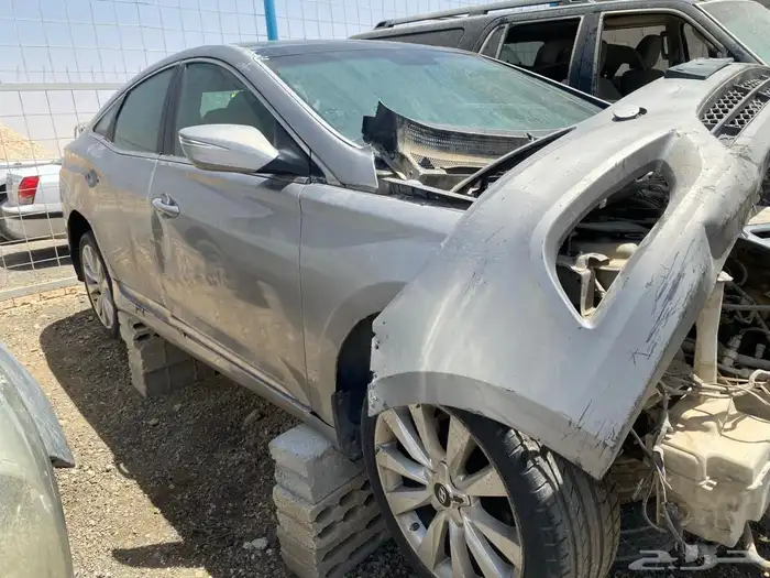 ازيرا 2014 قطع غيار تشليح 3