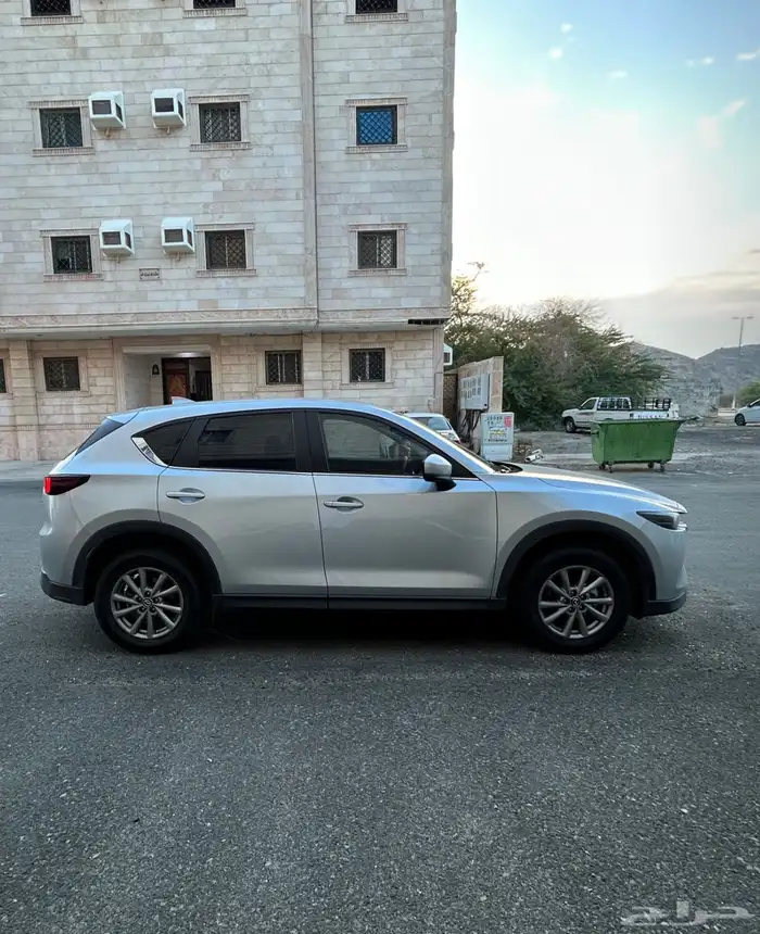 سيارة مازدا 1