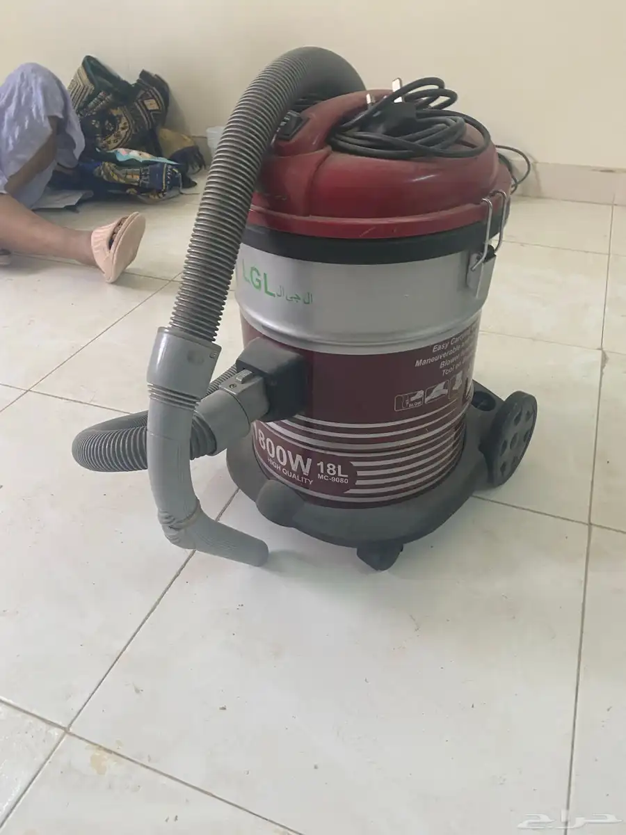 مكنسة كهربائية 0